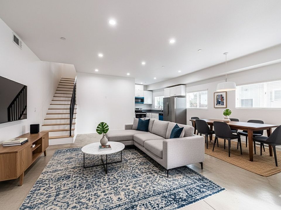 1st image of 11839 Runnymede St #11839