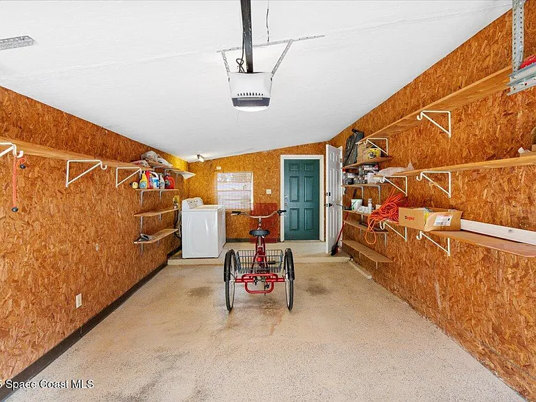 2175 Barracuda Ave — Photo 35