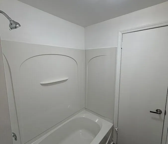 6322-6342 W Hagar Shore Rd #3 — Photo 8