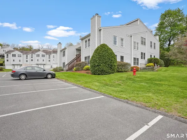 87 Valley Drive #87, New Milford, CT 06776