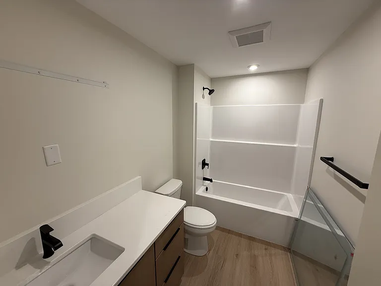 927 Boston Way #7 — Photo 10