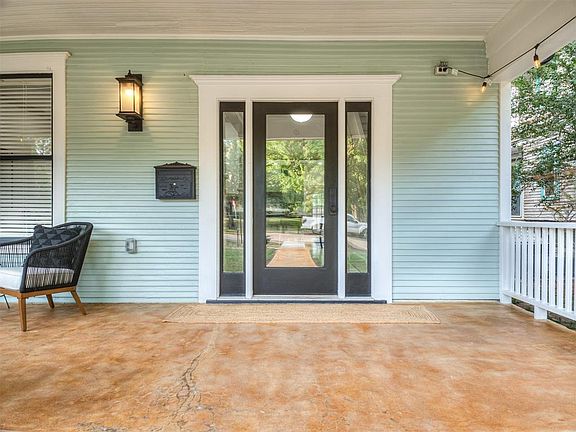 5th image of 717 NW 16th St