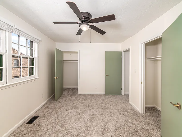 Bayview Apartments — Photo 15