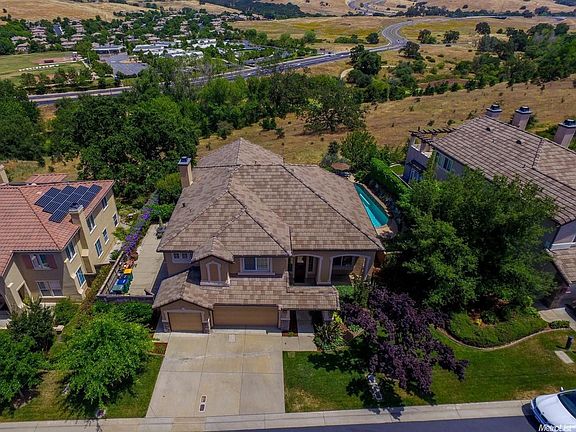 4th image of 5109 Mertola Dr