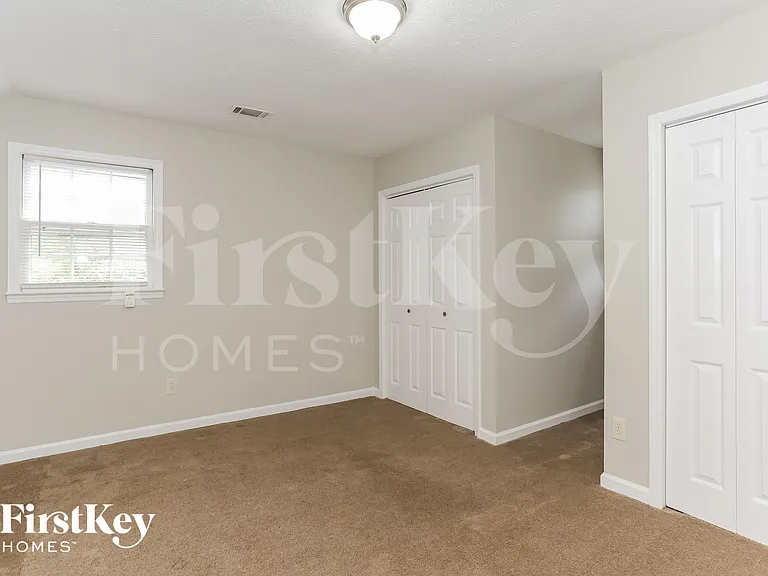 3900 Hadley Farm Dr — Photo 11