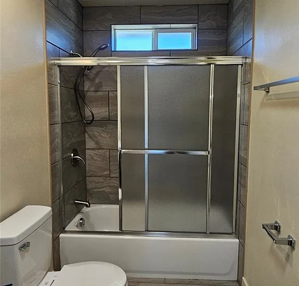 3839 Woodlawn Ave #1/2 — Photo 8