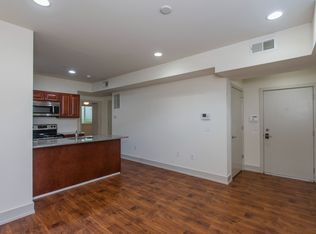 699 W Berks St #B, Philadelphia, PA 19122