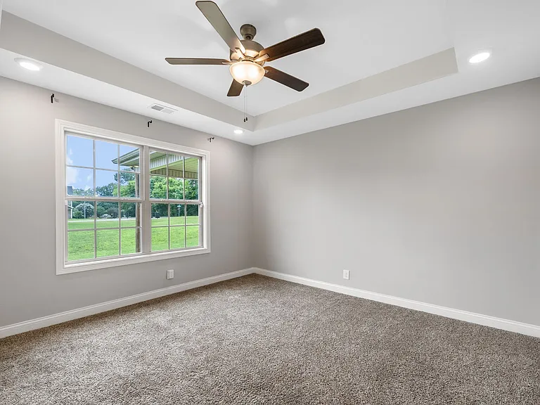 401 Irish Hills Dr — Photo 15