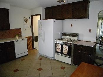3rd image of 443 Acacia Dr