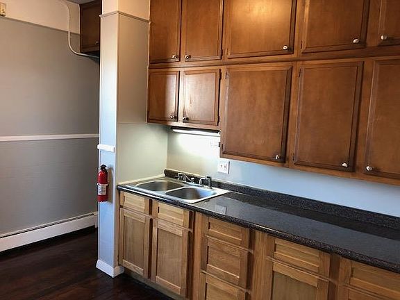 5th image of 166 Pidge Ave APT 2