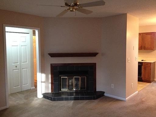 3rd image of 575 Parkway Blvd