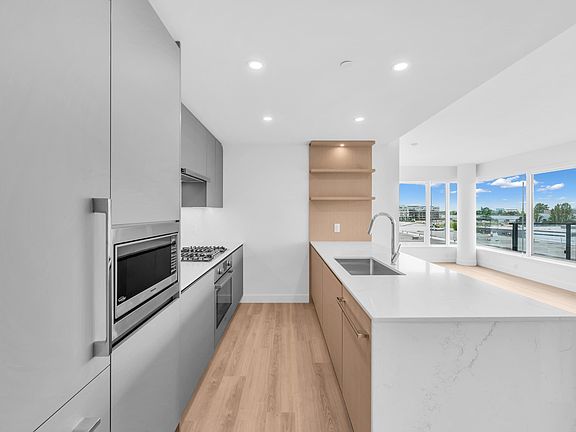 2nd image of 5520 McNaughton Rd #609