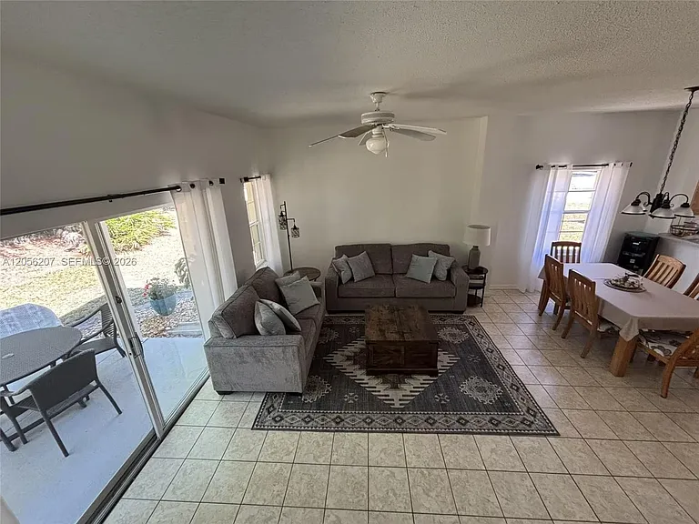 1037 Park Ridge Cir — Photo 25