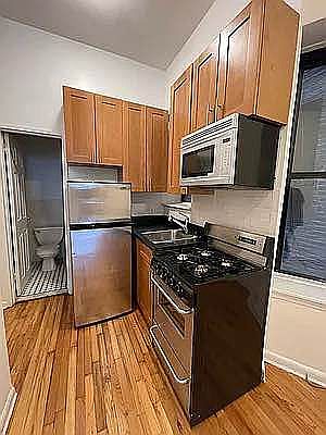 4th image of 436 E 89th St APT 1D