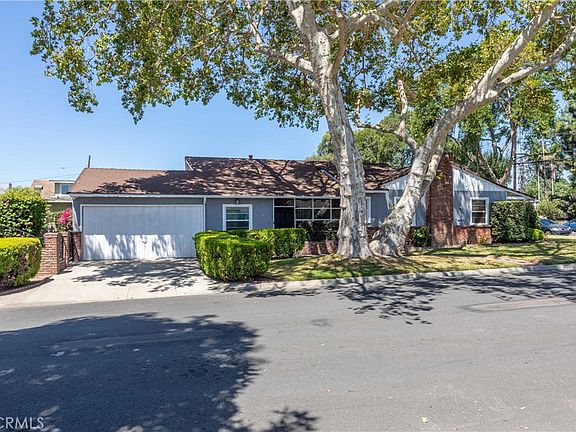 3rd image of 9650 Olive St
