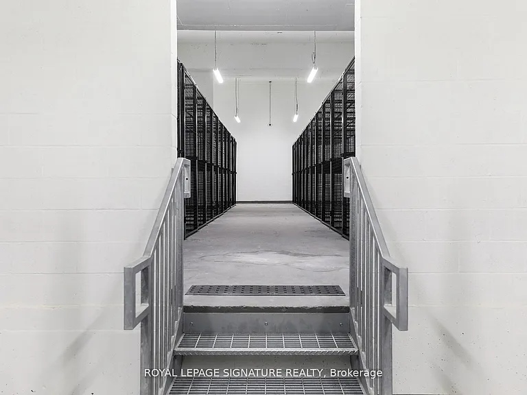 2525 Bathurst St #607 — Photo 23
