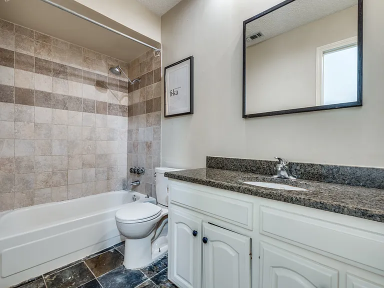 1728 Tawakoni Ln — Photo 5