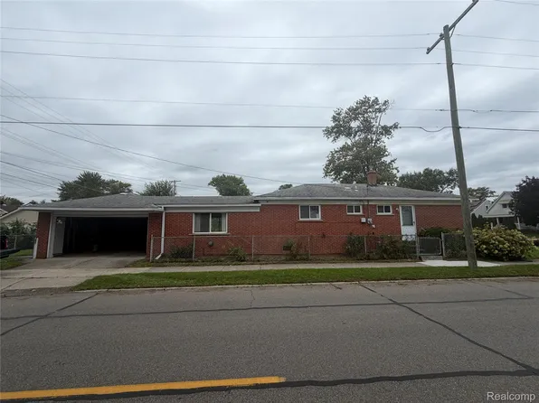 1353 Stewart Ave, Lincoln Park, MI 48146