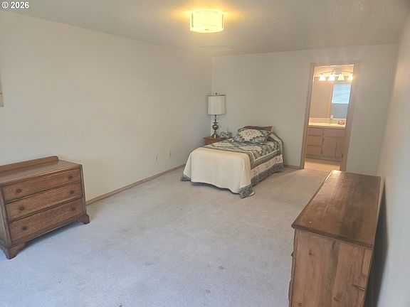 3rd image of 17410 SE 17th Way