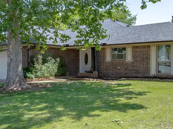 12612 Bannockburn Pl, Oklahoma City, OK 73142