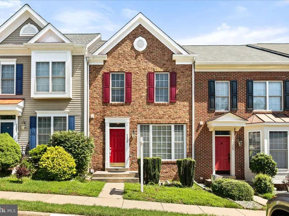 7330 Ardglass Dr, Lorton, VA 22079