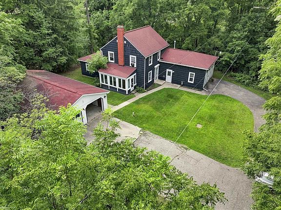3rd image of 67909 Romeo Plank Rd