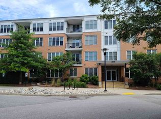 410 Farrell St APT 117, South Burlington, VT 05403