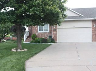 640 N Cedar Downs Ct, Wichita, KS 67235