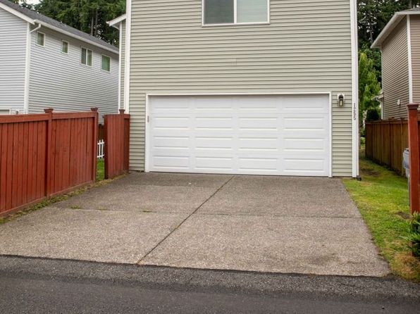 1255 Burnside Pl, Dupont, WA 98327