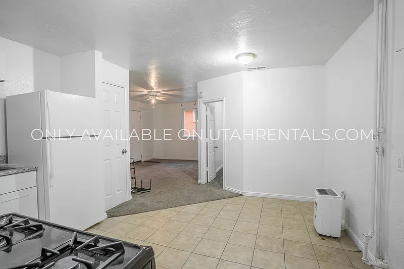 2 bed, 1.0 bath, 800 sqft, $1,350 — Photo 4
