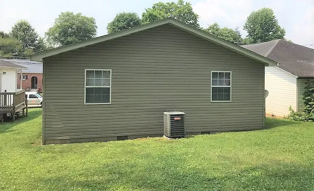 326 Rhoda St — Photo 14