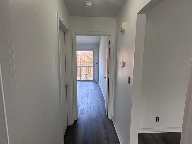 1801 Bashford Manor Ln — Photo 11