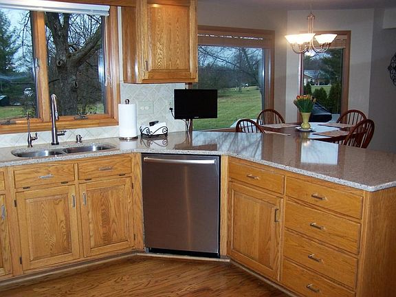 5th image of 1677 Taylor Corners Cir