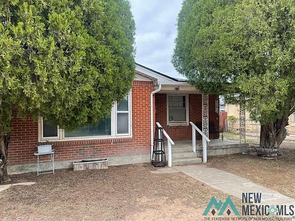 2nd image of 612 E Yucca Dr