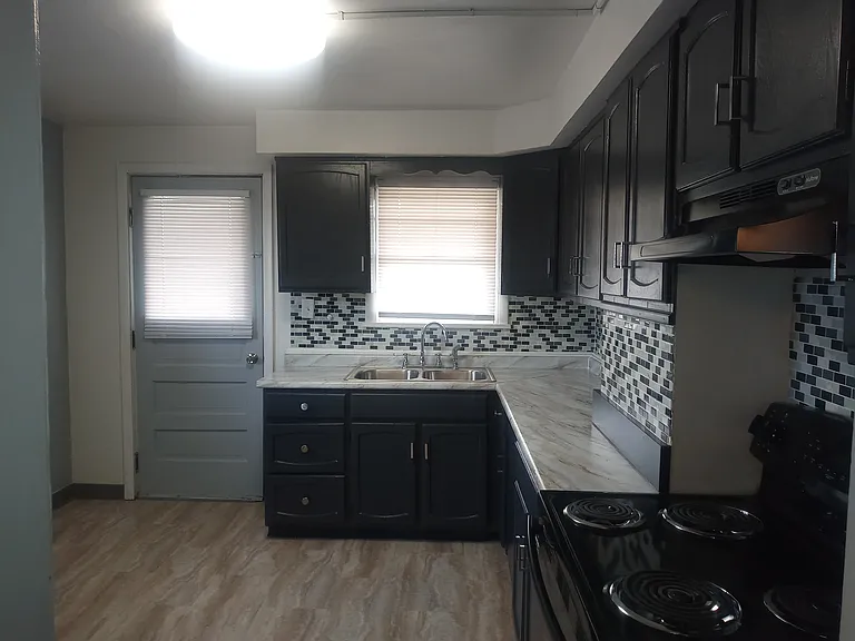 1400 Wolfe Ave #3 — Photo 10