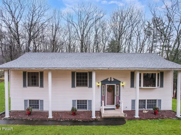132 Cowberry Ln, Milford, PA 18337