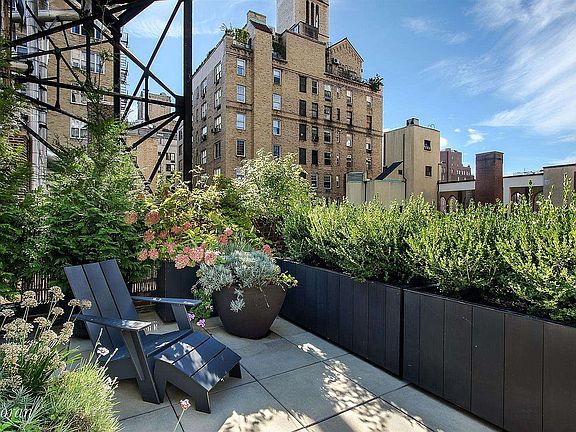 3rd image of 102 E 22nd St #Phd