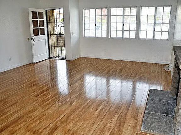 3rd image of 1120 Bahia Ct APT C