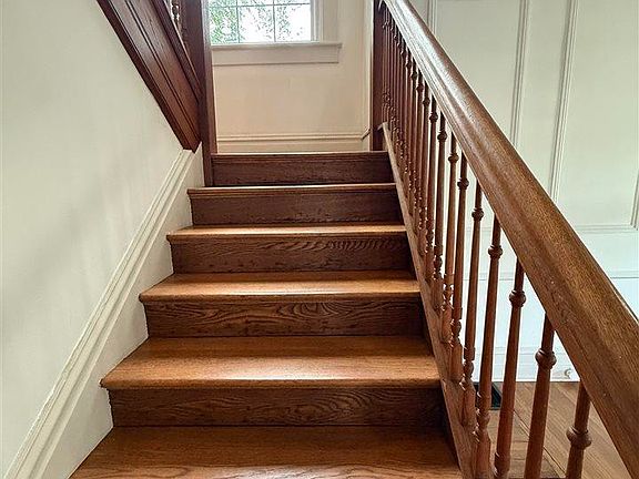 5th image of 624 S 7th St