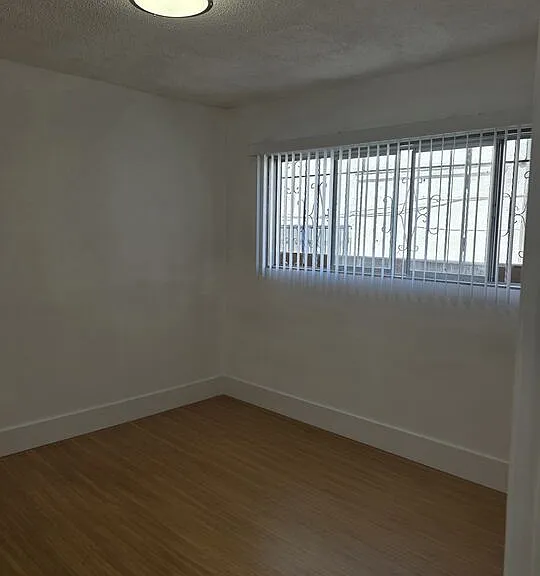 428 S Wilton Pl #3 — Photo 5