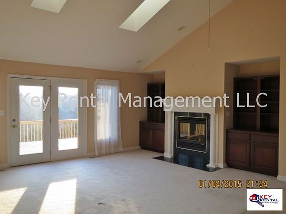 3rd image of 306 Oonoga Cir