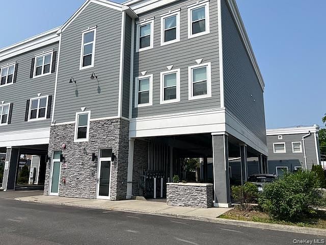 1st image of 40 Division St APT 3E