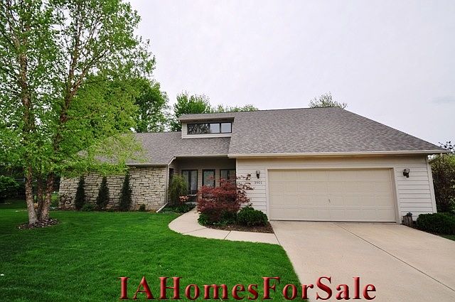 3901 Dove Court NE