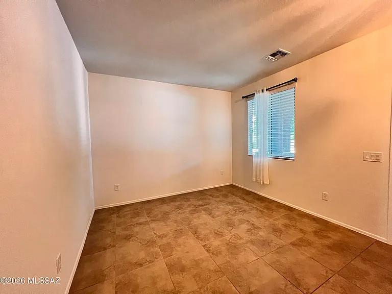 12992 N Westminster Dr — Photo 2