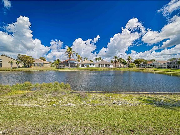 4th image of 9918 Las Casas Dr