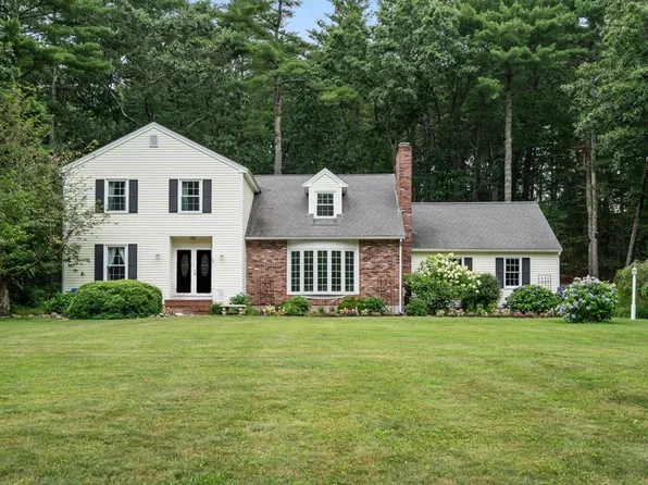 15 Crescent Ln, Sudbury, MA 01776