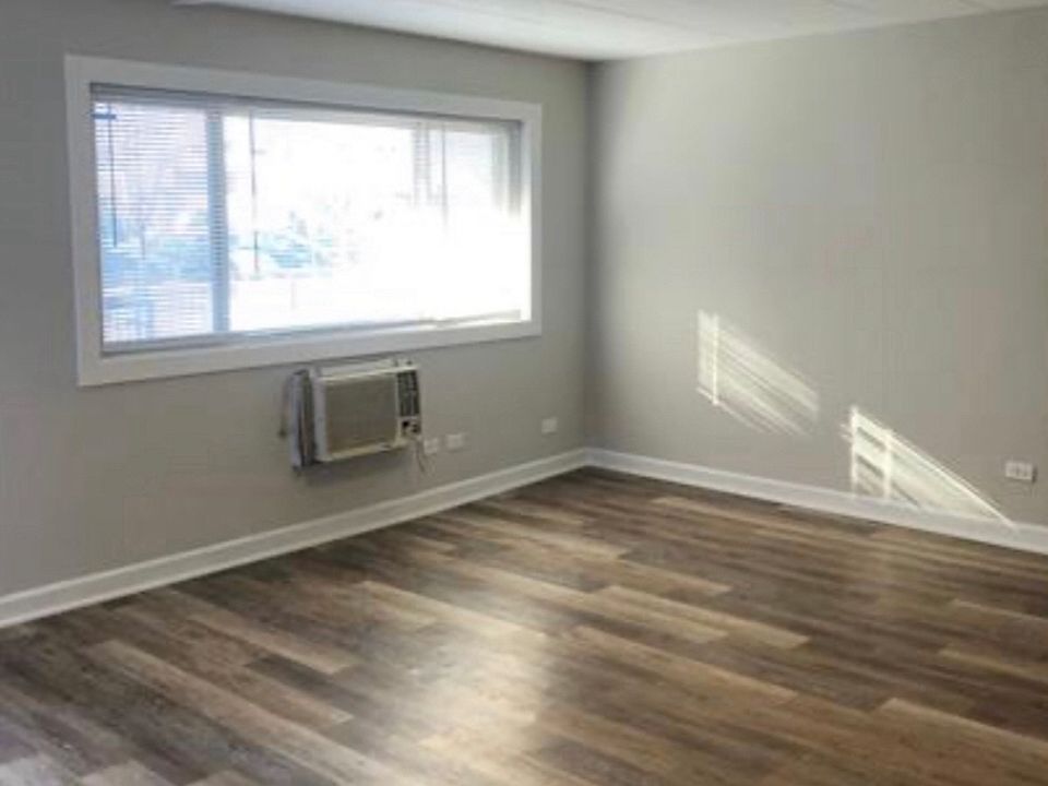 1st image of 1829 N 19th Ave #9