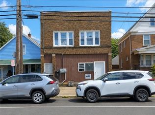 1727 Ferry Ave, Niagara Falls, NY 14301