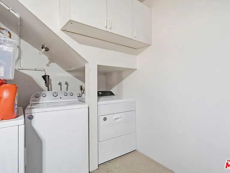 3442 Del Amo Blvd — Photo 22