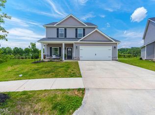 108 Deerberry Ln, Oak Ridge, TN 37830